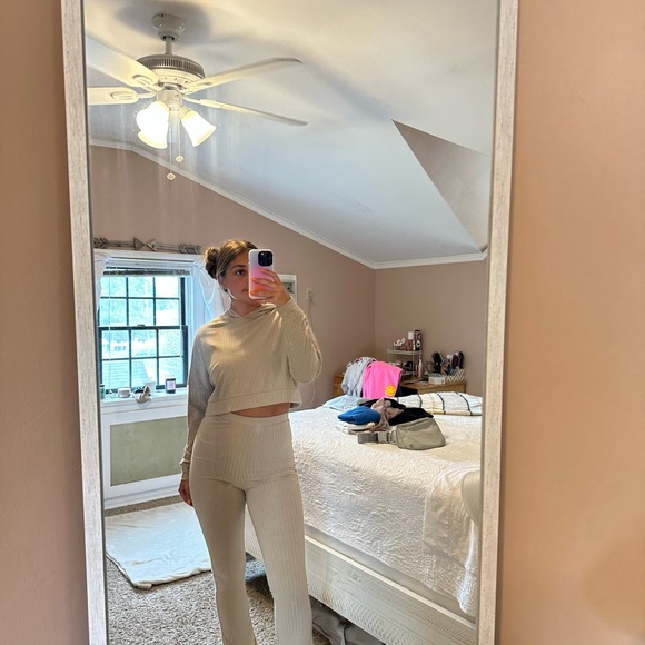 Forever 21 Matching Set - Picture 4 of 5